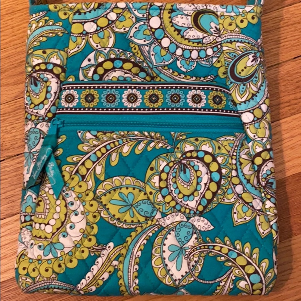 Vera Bradley crossbody - Picture 2 of 6